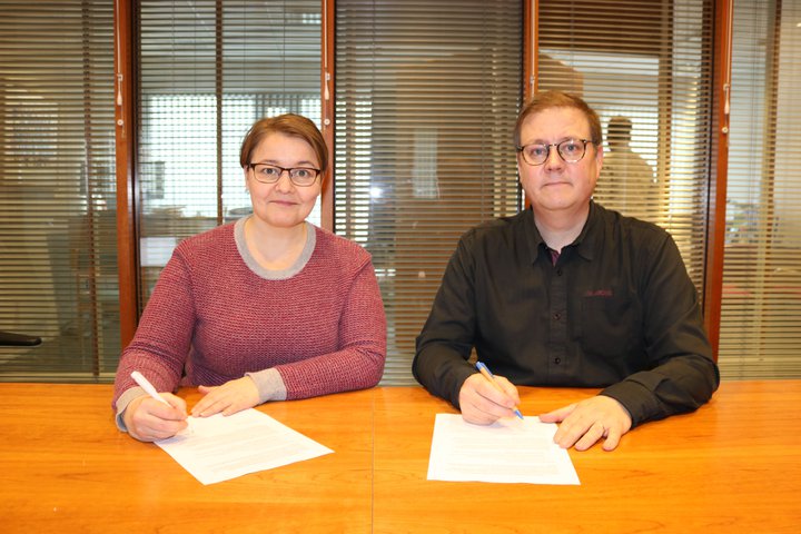 Bæði ASÍ og Neytendasamtökin hafa skilað inn umsögn vegna ríkisábyrgðar á láni til Icelandair og vilja að hún verði skilyrt. Drífa Snædal er forseti ASÍ og Breki Karlsson formaður Neytendasamtakana.