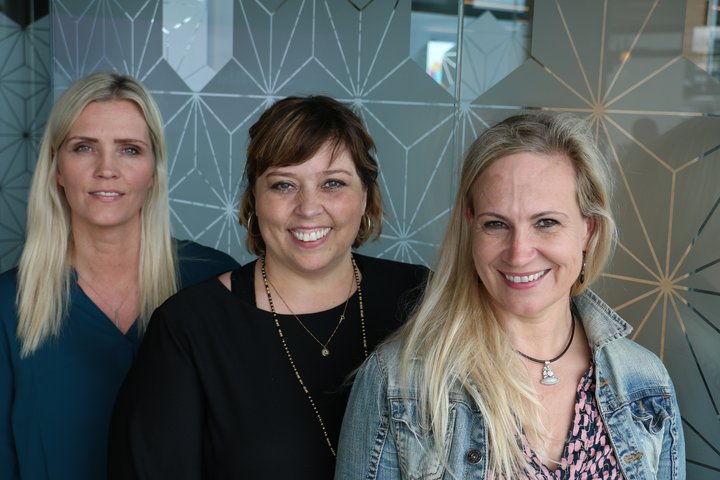 Sesselía Birgisdóttir markaðsstjóri Advania ásamt stjónarkonum Vertonet, þeim Hrafnhildi Sif Sverrisdóttur deildarstjóra hjá Advania og Lindu Stefánsdóttur SAM ráðgjafa hjá Crayon.