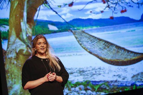 Arna Hrund Jónsdóttir kynnti hugmynd sína um Ice Yoga. 