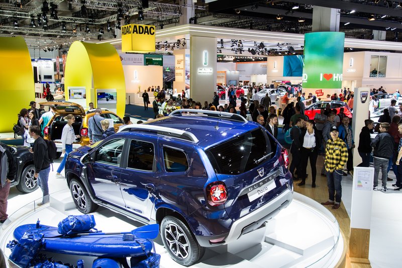 Nýr Dacia Duster-jepplingur er til sýnis á bílasýningunni í Frankfurt.