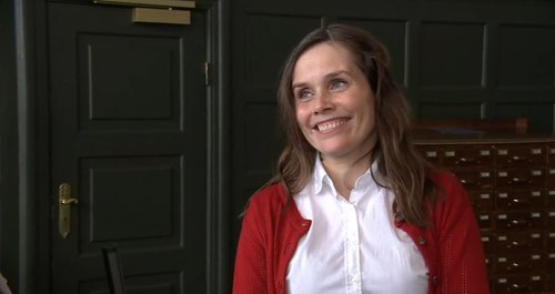 Katrín Jakobsdóttir í viðtali við RÚV eftir fundinn í Safnahúsinu. Skjáskot: RÚV