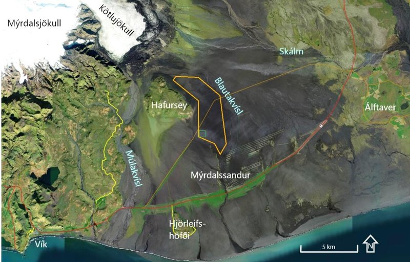 Framkvæmdasvæðið er innan gulu línunnar. Grúna línan sem sker það svæði er gamli þjóðvegurinn. Mynd: Úr umhverfismatsskýrslu
