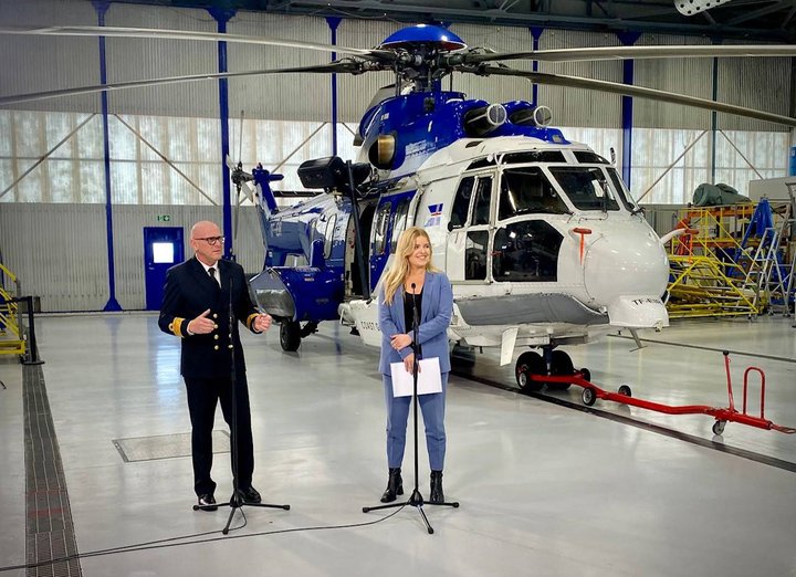 Áslaug Arna Sigurbjörnsdóttir fyrrum dómsmálaráðherra kynnir uppbyggingu nýs flugskýlis Landhelgisgæslu Íslands í september.
