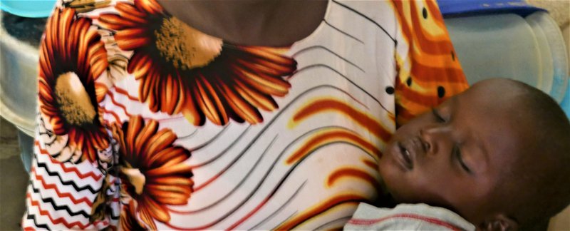 Lars örmagna eftir mat og heimsókn Íslendinga. Mynd: Sunna Ósk Logadóttir