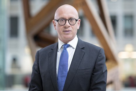 David Wolfson, dómsmálaráðherra Bretlands, hefur sagt af sér vegna Partygate. Hann var þó ekki viðstaddur neitt samkvæmi.