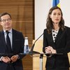 Ulf Kristersson, forsætisráðherra Svíþjóðar, og Sanna Marin, forsætisráðherra Finnlands, á leiðtogafundi Norðurlandaráðs í Helsinki.