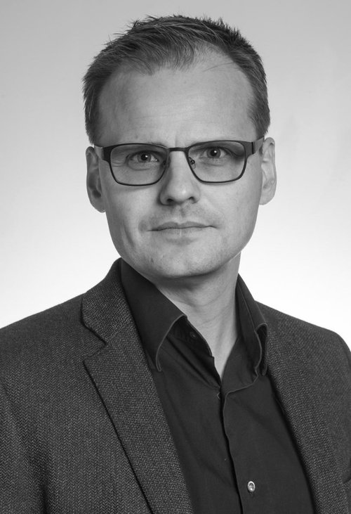 Magnús Þór Torfason, lektor við Viðskiptafræðideild HÍ, er einn höfunda greinarinnar.