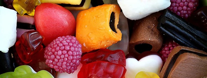 Hver Dani borðar 6,6 kíló af „slikkeríi“ á ári.