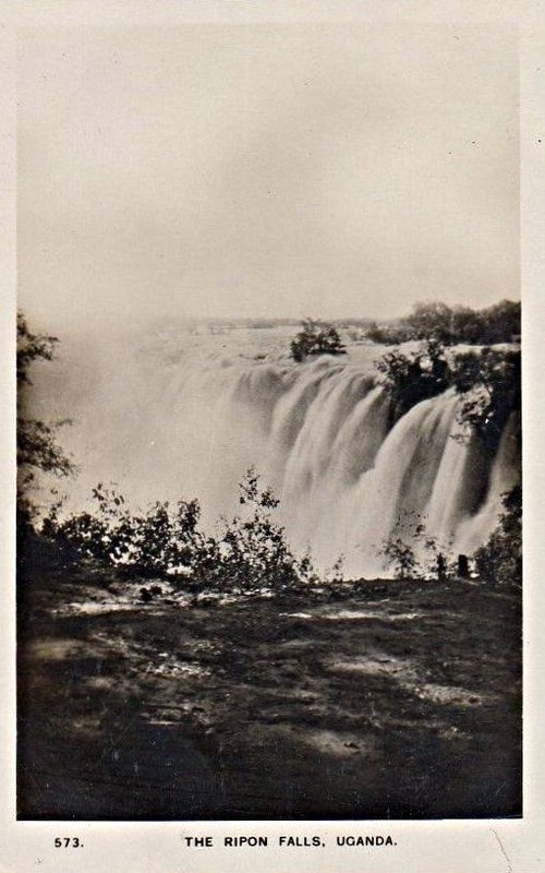 Ripon-fossar voru í Nílarfljóti en hurfu með virkjun þess. Hér eru þeir á öðrum eða þriðja áratug síðustu aldar.