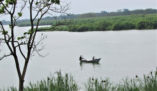 Róið til fiskjar á Nílarfljóti. Mynd: Sunna Ósk Logadóttir