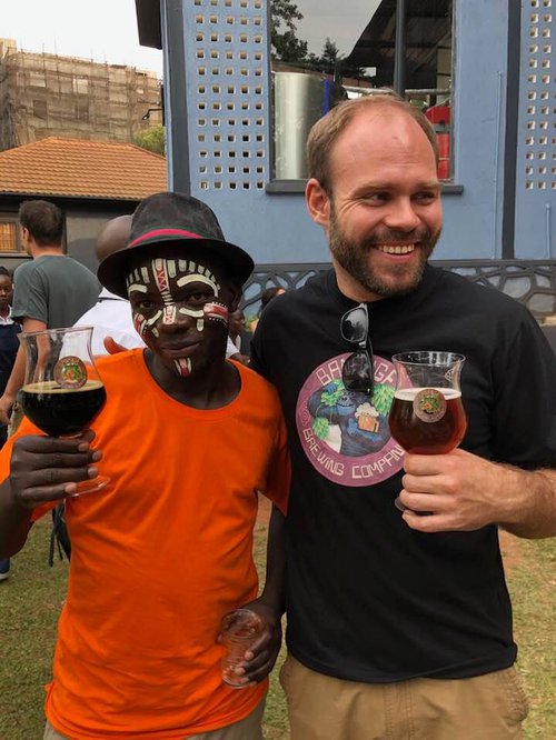 Kynning á Banange-bjórnum gekk vonum framar og allt benti til þess að markaður væri fyrir handverksbjór í Úganda. Mynd: Úr einkasafni