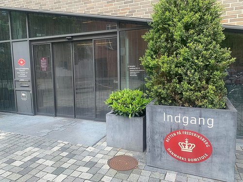 Bæjarrétturinn í Frederiksberg, þar sem réttarhöldin yfir Messerschmidt fara nú fram.