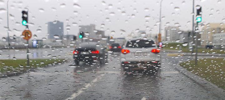 Það er fremur fátítt að sólarhringsúrkoma í Reykjavík mælist meira en 20 mm eða meiri að sumarlagi.