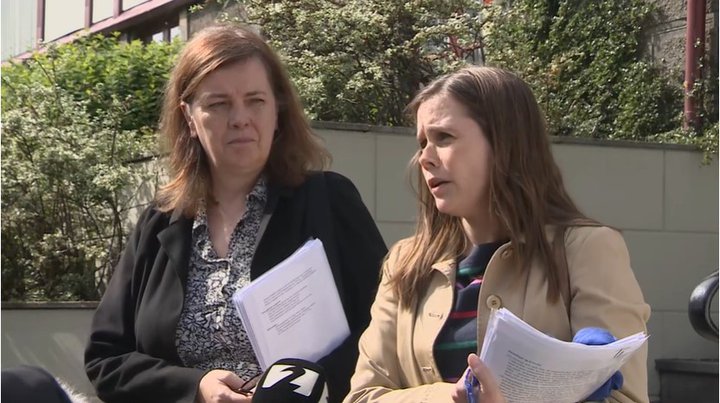 Svandís Svavarsdóttir heilbrigðisráðherra og Katrín Jakobsdóttir forsætisráðherra.