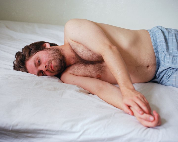 Í bókinni tekst Takeshi Miyamoto á við nýtt litróf karlmennskunnar.