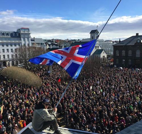Mótmæli á Austurvell vegna panama skjalanna  4. apríl 2016