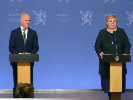 Forsvarsmenn norsku ríkisstjórnarinnar kynntu aðgerðirnar í kvöld.