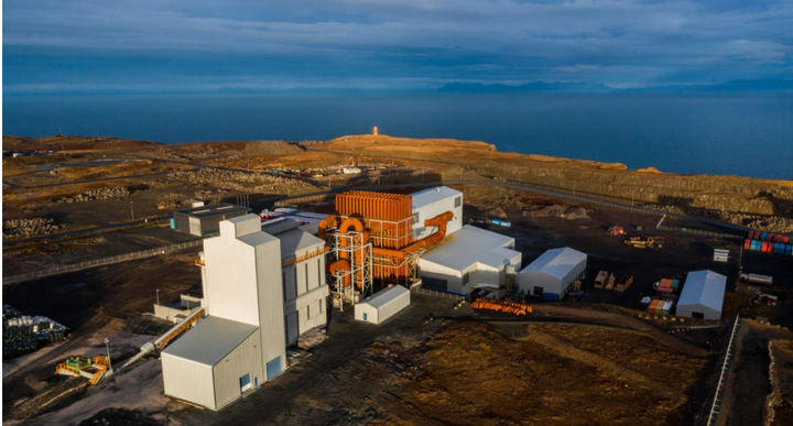 Kísilverksmiðjan í Helguvík hefur ekki verið starfrækt frá haustinu 2017. Félagið sem rak hana varð gjaldþrota árið 2018.