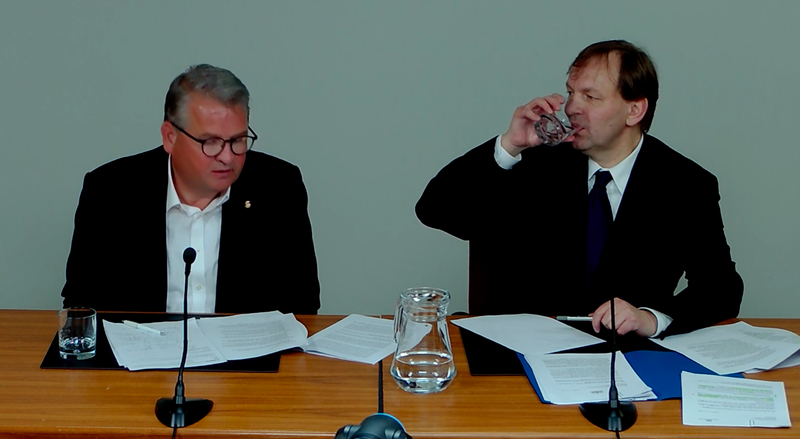 Lárus Blöndal, stjórnarformaður Bankasýslu ríkisins, og Jón Gunnar Jónsson, forstjóri hennar, komu fyrir fjárlaganefnd í gær. Mynd: Skjáskot/Alþingi