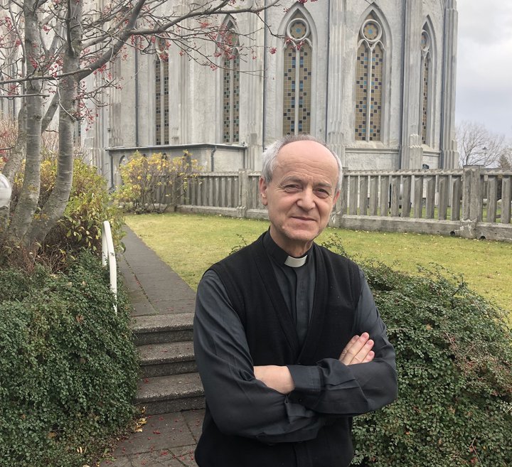 Séra Jakob Rolland, prestur kaþólsku kirkjunnar í Reykjavík.