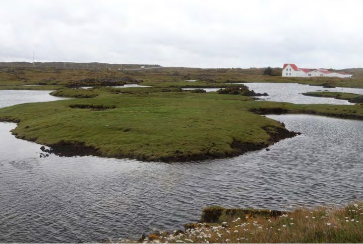 Straumsvík og Straumstjarnir eru á náttúruminjaskrá.
