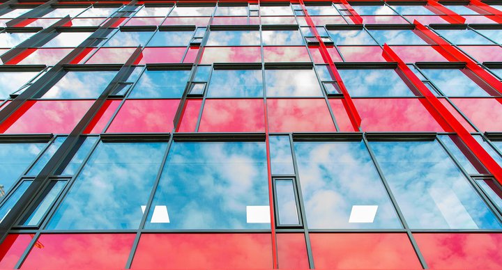 Höfuðstöðvar Sýnar við Suðurlandsbraut.