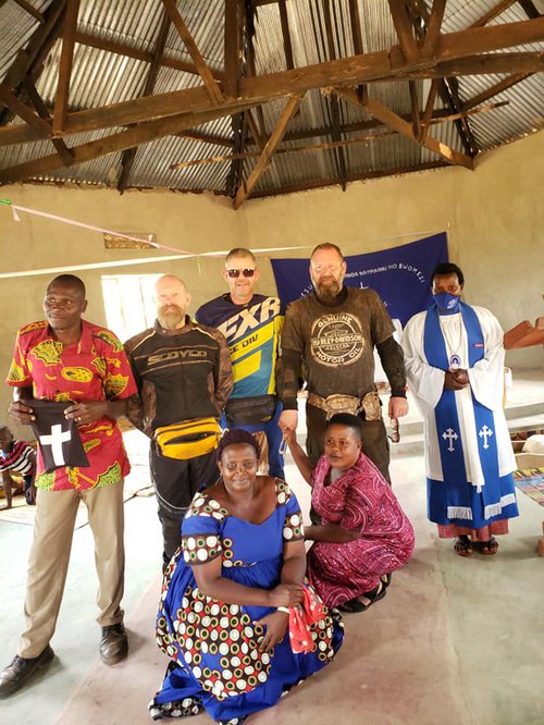 Félagarnir fengu að vera viðstaddir messu og var vel tekið. Mynd: Einkasafn