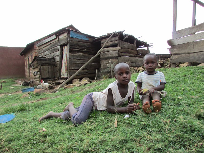 Foreldrar reyna að halda börnum sínum heima sem lengst áður en þau eru send í heimavistarskóla. Mynd: Sunna Ósk Logadóttir