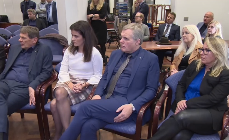 Hluti þingflokks og ráðherraliðs Sjálfstæðisflokksins í Valhöll.