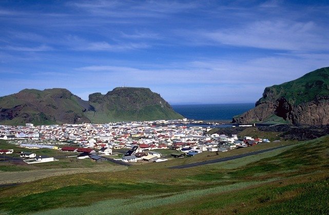 Vestmannaeyjar-1.jpg