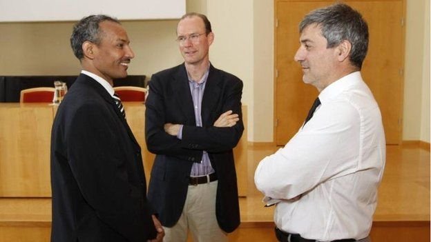 Ráðstefna í HÍ 2012. Anemarian Beyene spjallar við Paolo Macchiarini. Mynd: Háskóli Íslands