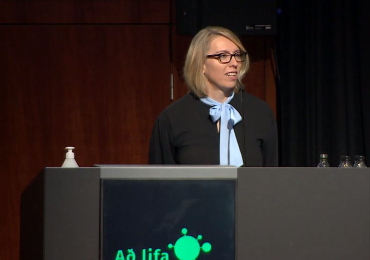 Guðrún Johnsen hagfræðingur og efnahagsráðgjafi VR á fundinum í dag.