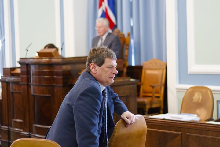 Brynjar Níelsson er ekki formaður stjórnskipunar- og eftirlitsnefndar lengur.