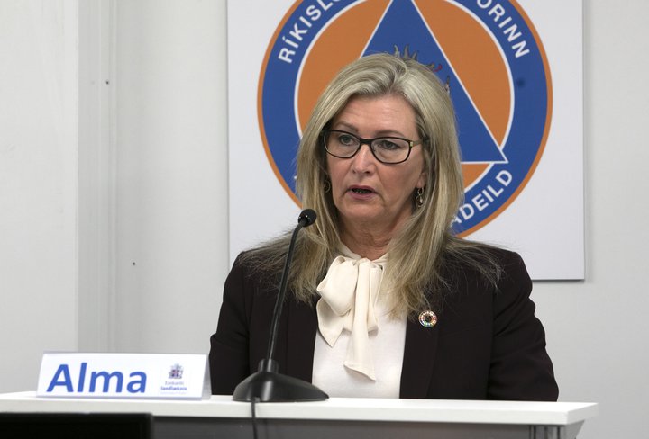 Alma Möller landlæknir á fundinum í dag.