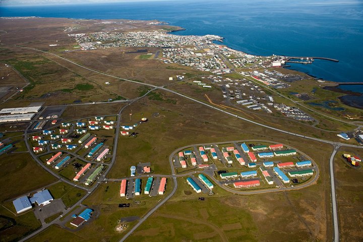 Jarðskjálftahrinur ollu mikilli hræðslu meðal barna og engar upplýsingar voru veittar til fólksins, sem margt glímir við áfallastreituröskun. Ásbrú er því ekki ákjósanlegasti dvalarstaðurinn fyrir fólk sem flúið hefur stríðsátök, að mati UN Women.