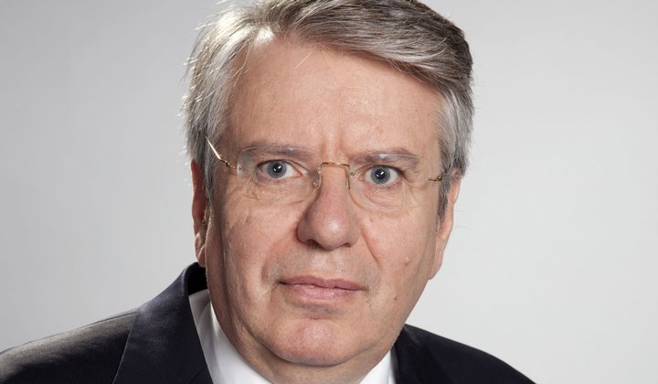 Ástþór útskýrir í grein sinni hvers vegna hann býður sig ítrekað fram til embættis forseta Íslands. 