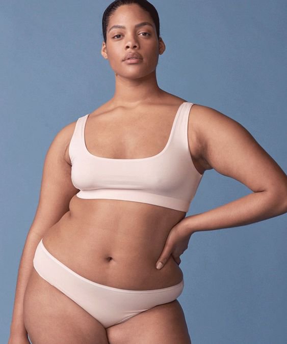 Women Empowerment – bók eftir Eddu Falak