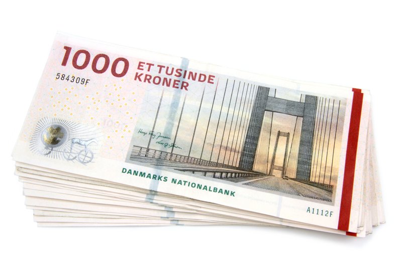 1000 danskar krónur eru um þaði bil 16 þúsund íslenskar krónur.