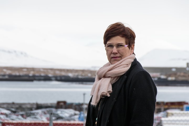 Elísabet Sigfúsdóttir leiðir sérhæft teymi á Kleppi sem aðstoðar ófrískar konur með geðræn vandamál. Teymið hefur hjálpað um 200 konum á ári, en þarf líklega að draga úr starfseminni vegna niðurskurðar. 