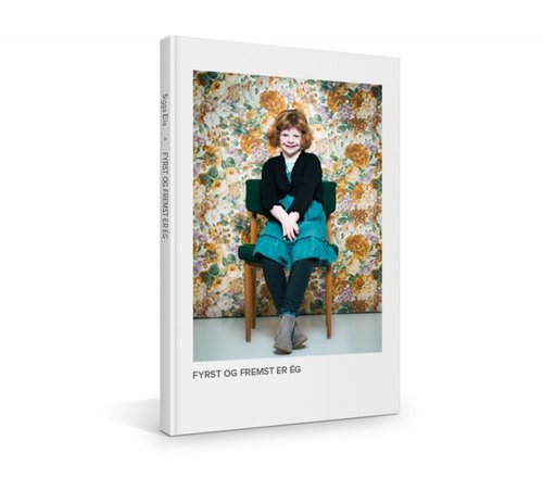 Ljósmyndabókin „Fyrst og fremst er ég“.