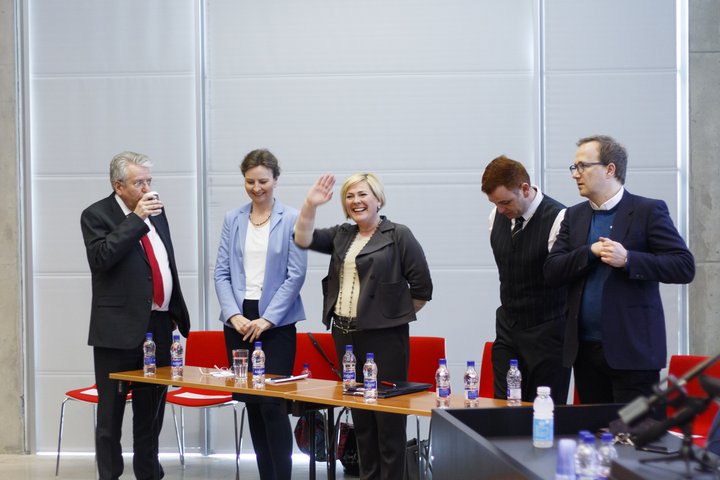 Ástþór Magnússon, Hildur Þórðardóttir, Halla Tómasdóttir og Andri Snær Magnason segjast öll hafa safnað tilskyldum fjölda. Benedikt Kristján Mewes náði því ekki, en skilafrestur rennur út í dag. 