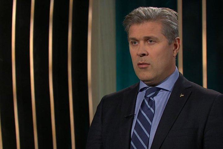 Bjarni Benediktsson formaður Sjálfstæðisflokksins í forystusætinu á RÚV í gærkvöldi.