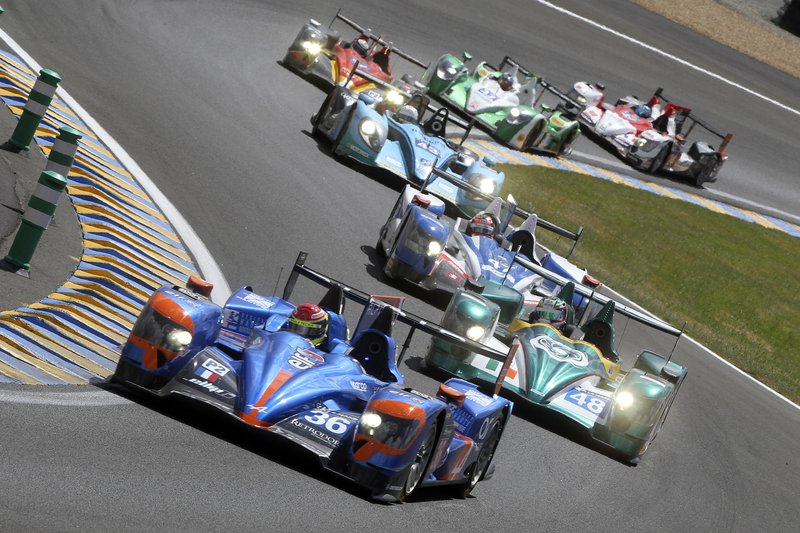 Le Mans-kappaksturinn er stærsti viðburður ársins í þolakstri í heiminum. Alla bílaframleiðendur dreymir um að koma bíl sínum fyrstum í mark í þessum kappakstri. (Mynd: EPA)