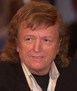 Frank Farian setti saman söngsveitina Boney M.