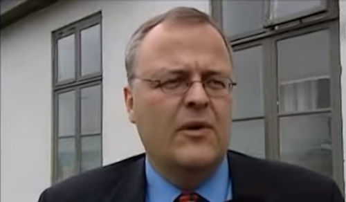 gylfi Magnússon, fyrrum efnahags- og viðskiptaráðherra, benti á að einhver þyrfti á endanum að eiga hlutabréf á Íslandi.