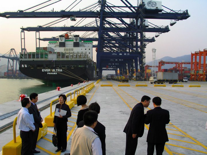 Frá Yantian-höfninni í Shenzhen.