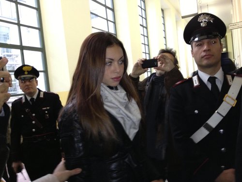 Karima El Marough, eða Ruby Rubacouri, í dómssal.