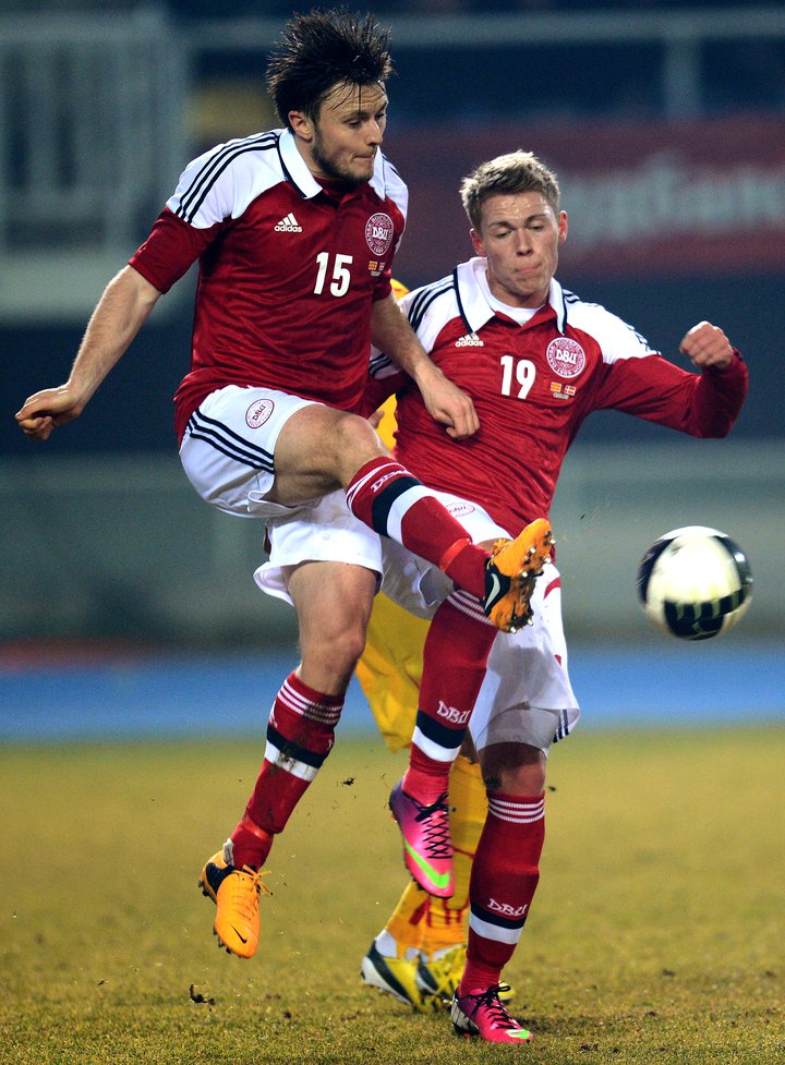 William Kvist og Victor Fischer að keppa fyrir danska landsliðsins.