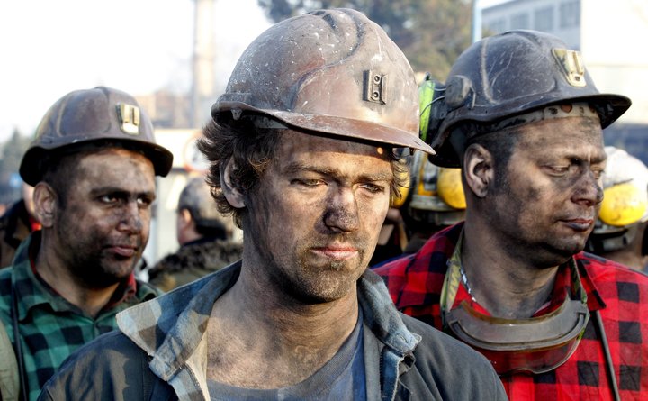 Kol eru notuð til þess að framleiða 40 prósent af raforku heimsins. Þau eru ódýrari en flestir aðrir orkugjafar en hafa alvarlegustu afleiðingarnar.