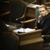Inger Støjberg, þáverandi ráðherra innflytjendamála, fylgist með umræðum um innflytjendamál í danska þinginu, Folketinget, í janúar 2016.
